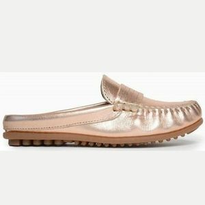 Minnetonka Womens Kate  Leather Slip On, Ros Gold